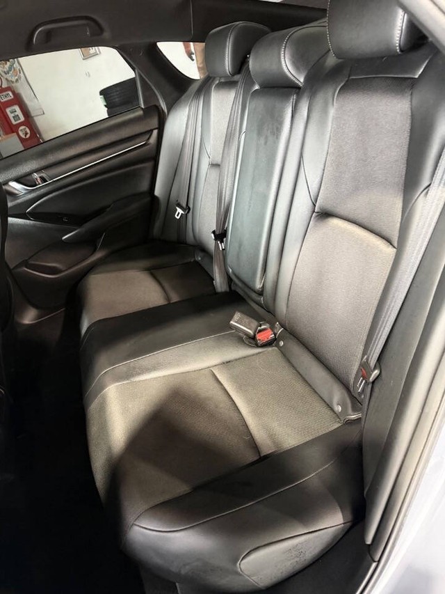Honda Accord Hybrid Vehicle Full-screen Gallery Image 42