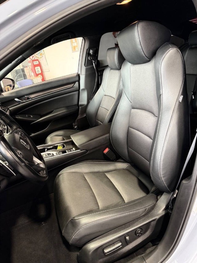 Honda Accord Hybrid Vehicle Full-screen Gallery Image 44
