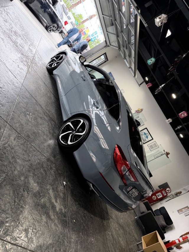 Honda Accord Hybrid Vehicle Full-screen Gallery Image 50