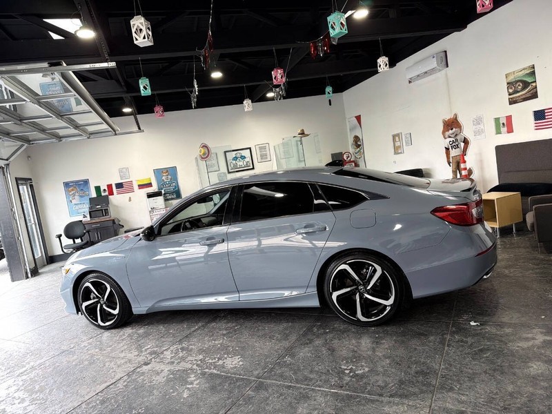 Honda Accord Hybrid Vehicle Full-screen Gallery Image 19