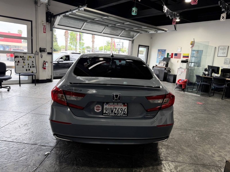 Honda Accord Hybrid Vehicle Full-screen Gallery Image 24