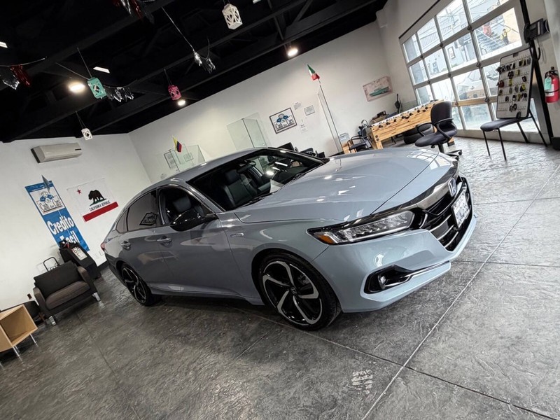 Honda Accord Hybrid Vehicle Full-screen Gallery Image 37