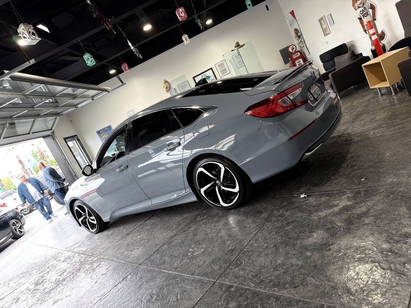 Honda Accord Hybrid Vehicle Full-screen Gallery Image 48
