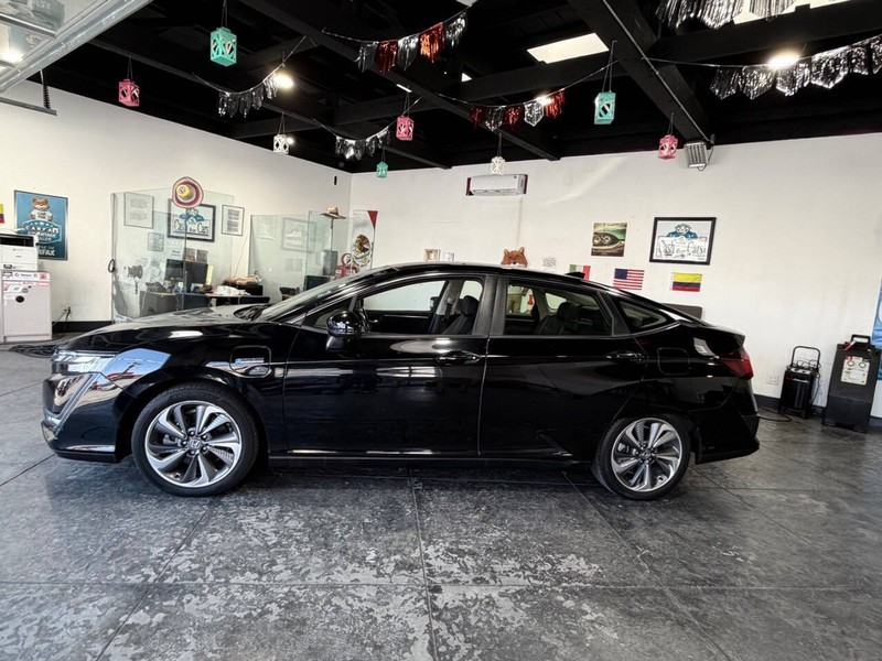 Honda Clarity Plug-In Hybrid Vehicle Full-screen Gallery Image 44