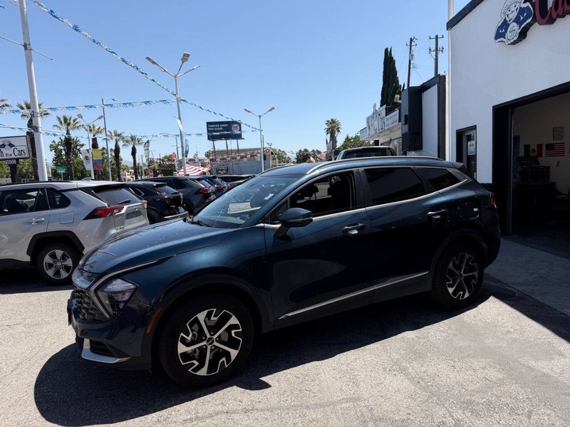 Kia Sportage Hybrid Vehicle Full-screen Gallery Image 08