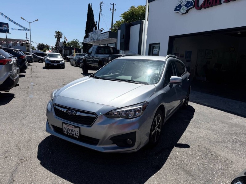 Subaru Impreza Vehicle Full-screen Gallery Image 09