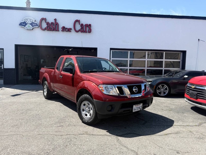 Nissan Frontier Vehicle Full-screen Gallery Image 02