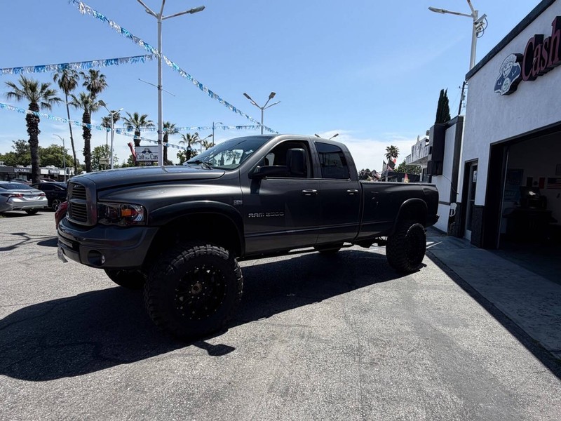 Dodge Ram 2500 Vehicle Full-screen Gallery Image 08