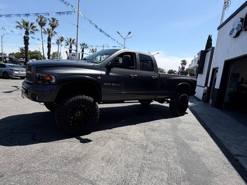 Dodge Ram 2500 Vehicle Full-screen Gallery Image 09