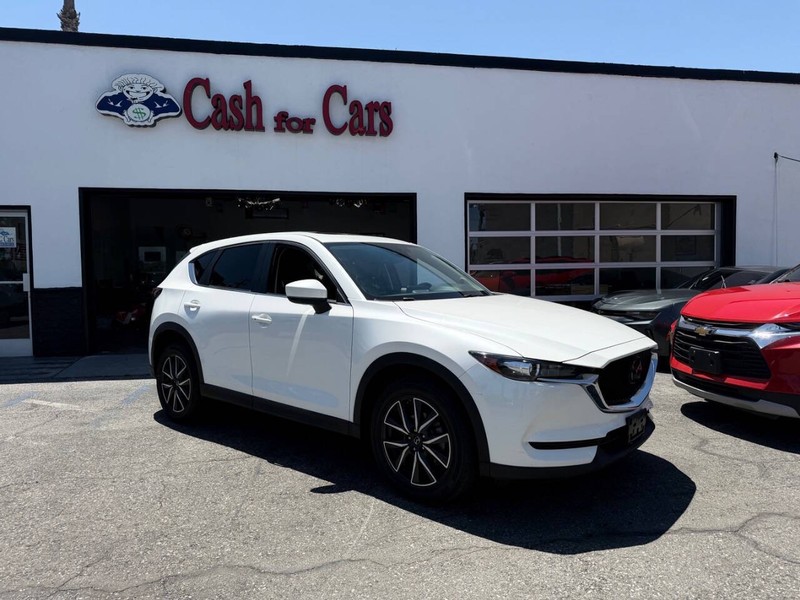 Mazda CX-5 Vehicle Full-screen Gallery Image 04
