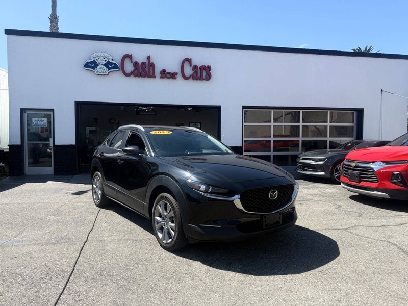 Mazda CX-30 Vehicle Full-screen Gallery Image 02
