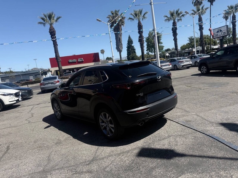 Mazda CX-30 Vehicle Full-screen Gallery Image 07