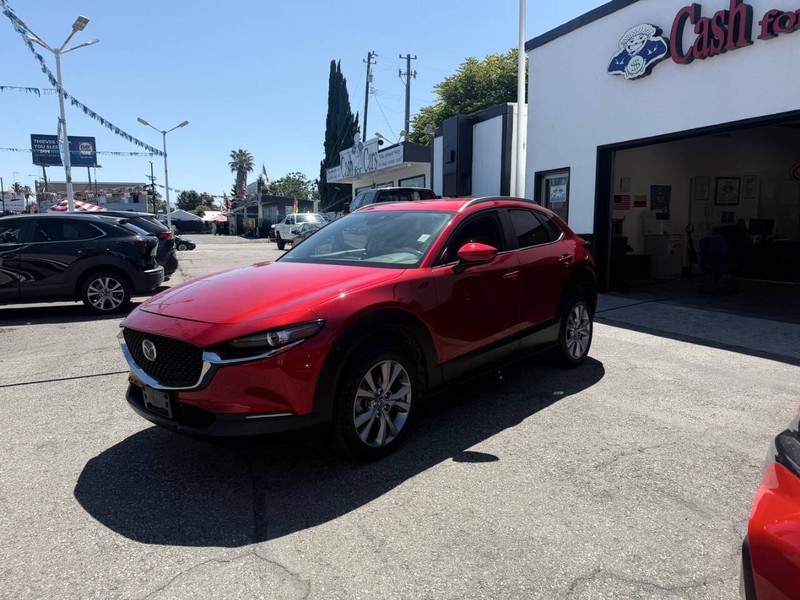 Mazda CX-30 Vehicle Full-screen Gallery Image 09