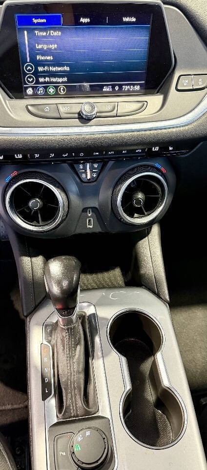 Chevrolet Blazer Vehicle Full-screen Gallery Image 06