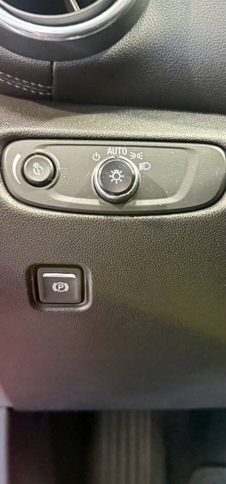 Chevrolet Blazer Vehicle Full-screen Gallery Image 18