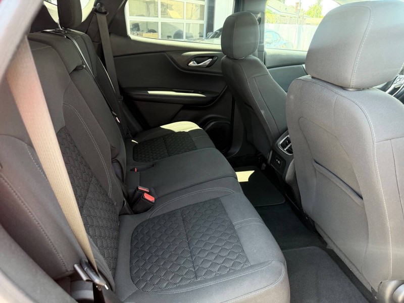 Chevrolet Blazer Vehicle Full-screen Gallery Image 14