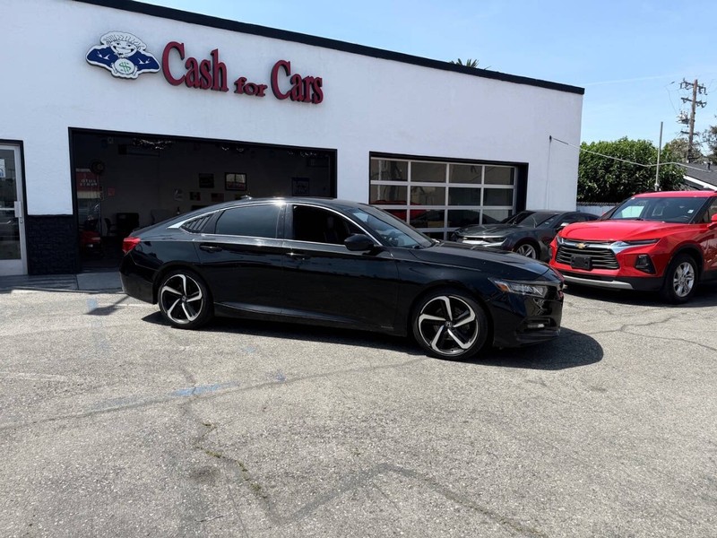 Honda Accord Sedan Vehicle Full-screen Gallery Image 02