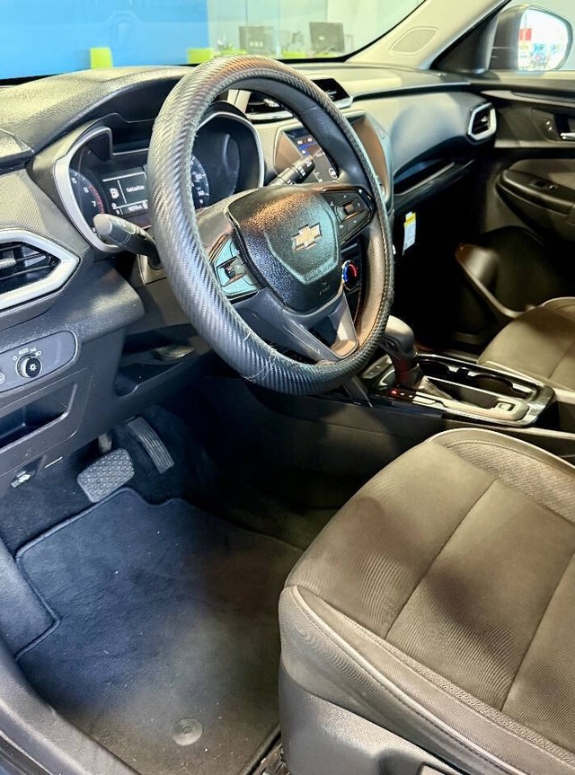 Chevrolet Trailblazer Vehicle Full-screen Gallery Image 07