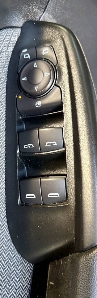 Chevrolet Trailblazer Vehicle Full-screen Gallery Image 12