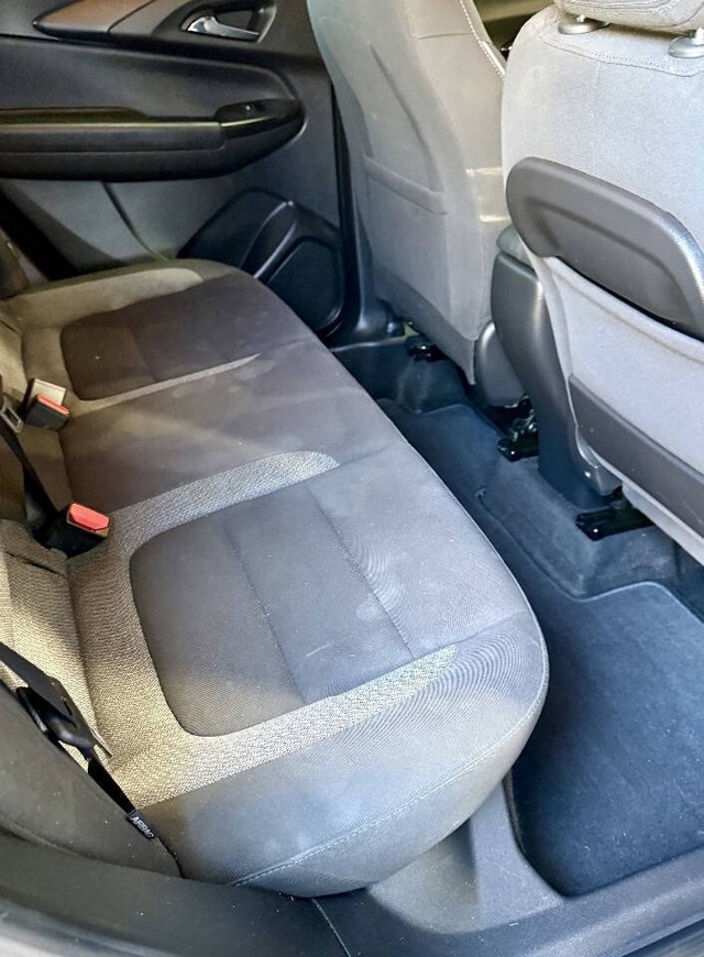 Chevrolet Trailblazer Vehicle Full-screen Gallery Image 16