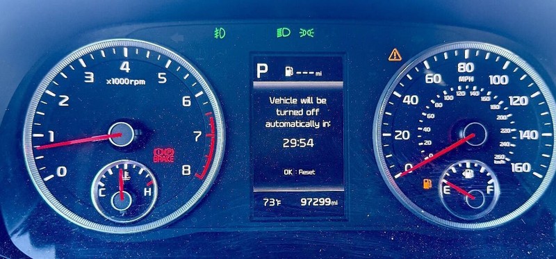 Kia K5 Vehicle Full-screen Gallery Image 19