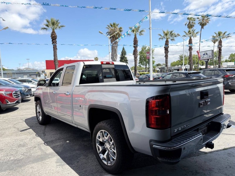 GMC Sierra 1500 Vehicle Full-screen Gallery Image 06