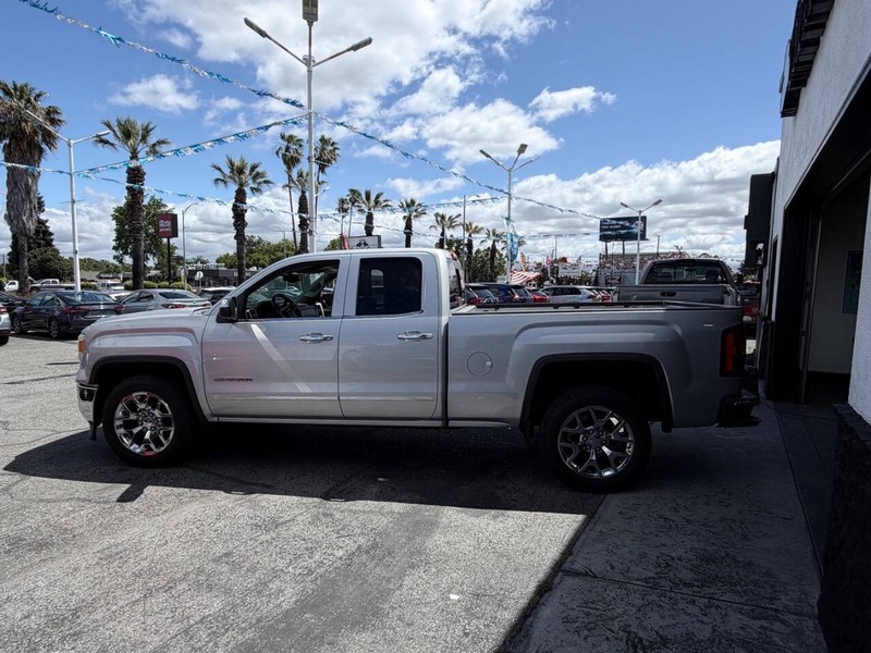 GMC Sierra 1500 Vehicle Full-screen Gallery Image 07
