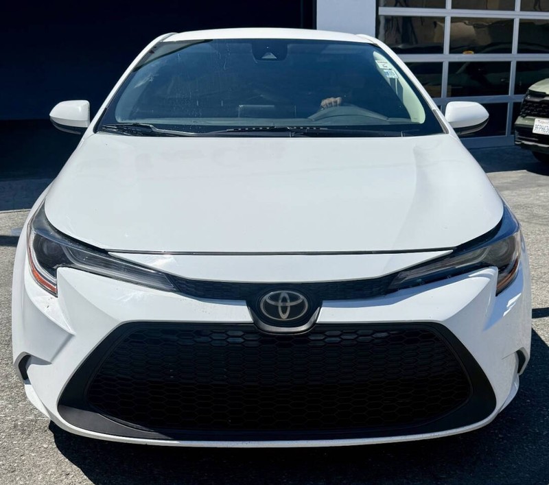 Toyota Corolla Vehicle Full-screen Gallery Image 04