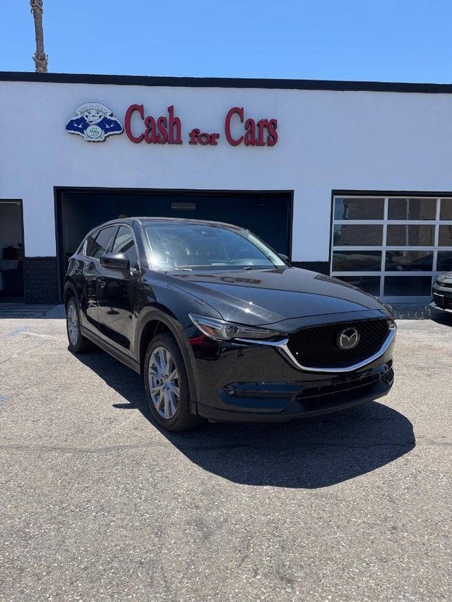 Mazda CX-5 Vehicle Full-screen Gallery Image 02