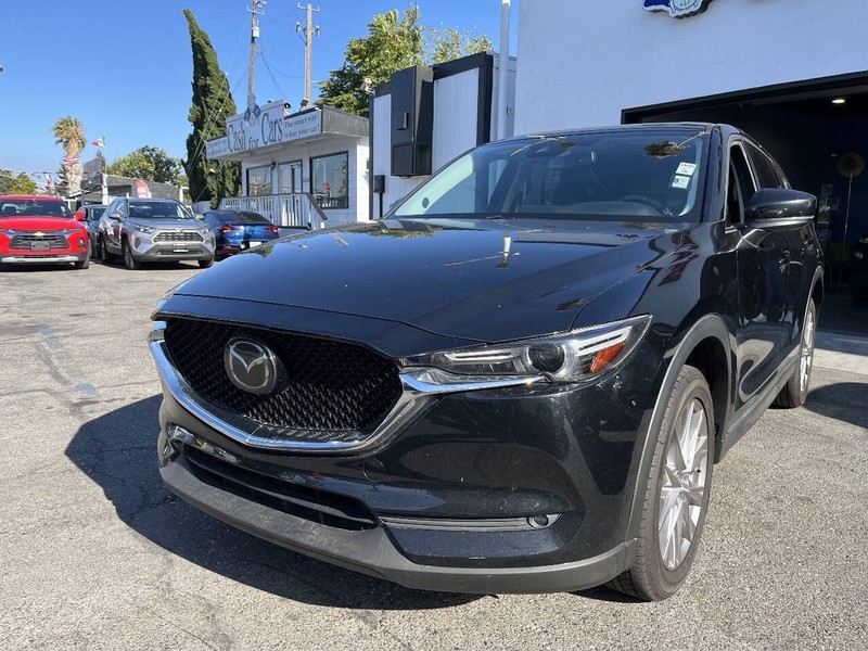 Mazda CX-5 Vehicle Full-screen Gallery Image 18