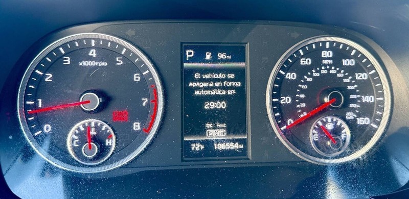 Kia K5 Vehicle Full-screen Gallery Image 15