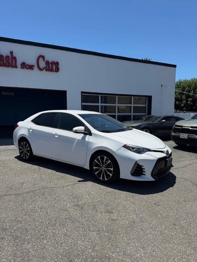 Toyota Corolla Vehicle Full-screen Gallery Image 04