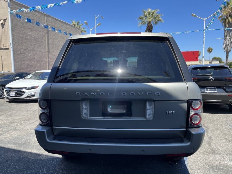 Land Rover Range Rover Vehicle Full-screen Gallery Image 15