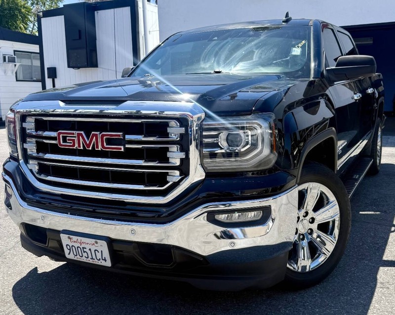 GMC Sierra 1500 Vehicle Full-screen Gallery Image 02