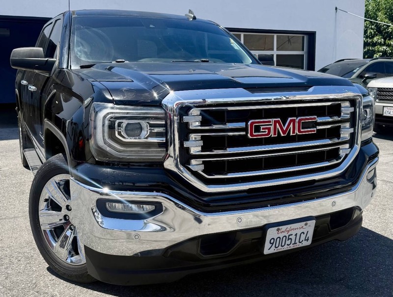 GMC Sierra 1500 Vehicle Full-screen Gallery Image 03
