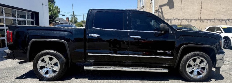 GMC Sierra 1500 Vehicle Full-screen Gallery Image 04