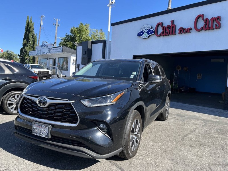 Toyota Highlander Vehicle Full-screen Gallery Image 20