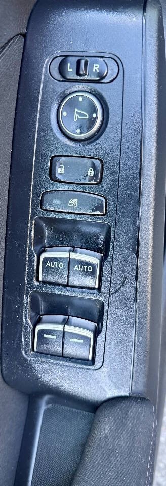 Honda Civic Sedan Vehicle Full-screen Gallery Image 18