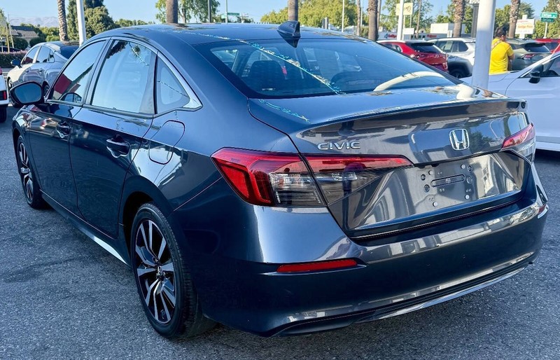 Honda Civic Sedan Vehicle Full-screen Gallery Image 08