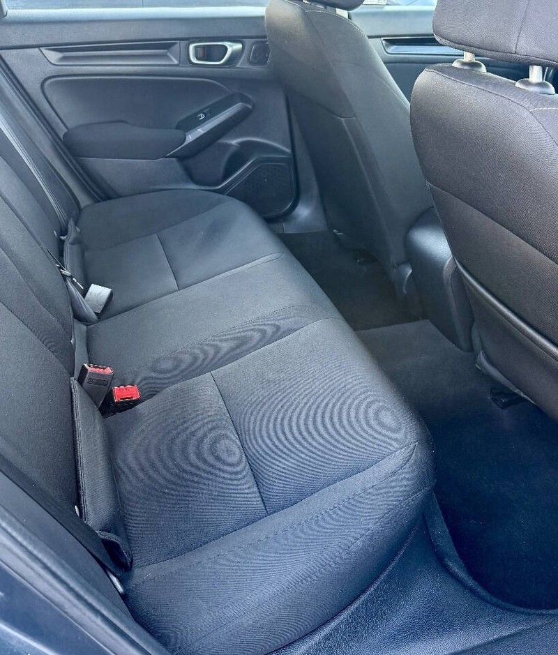 Honda Civic Sedan Vehicle Full-screen Gallery Image 17