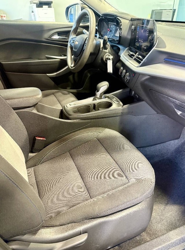 Chevrolet Trax Vehicle Full-screen Gallery Image 08