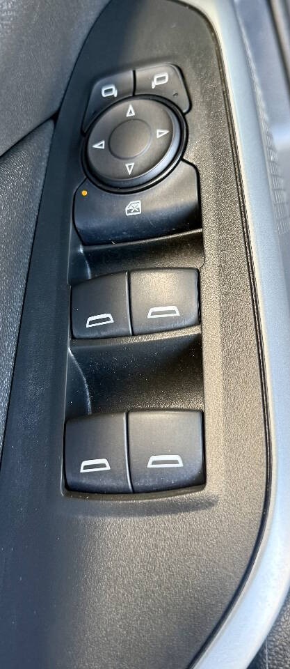 Chevrolet Trax Vehicle Full-screen Gallery Image 11