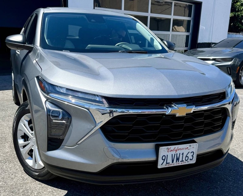Chevrolet Trax Vehicle Full-screen Gallery Image 03
