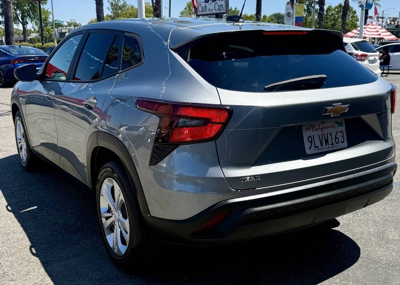 Chevrolet Trax Vehicle Full-screen Gallery Image 07
