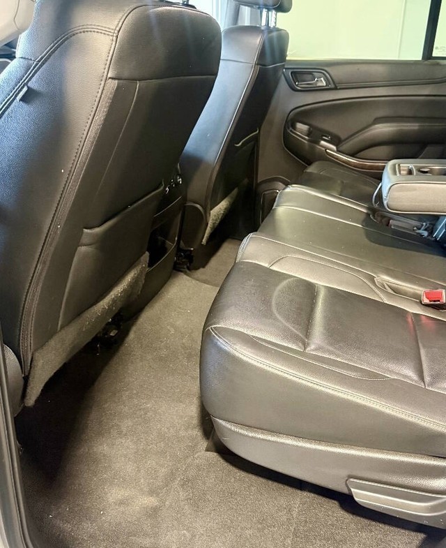 Chevrolet Tahoe Vehicle Full-screen Gallery Image 17