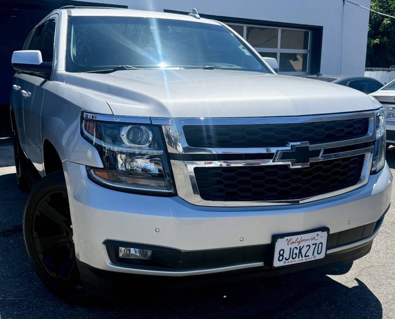 Chevrolet Tahoe Vehicle Full-screen Gallery Image 03