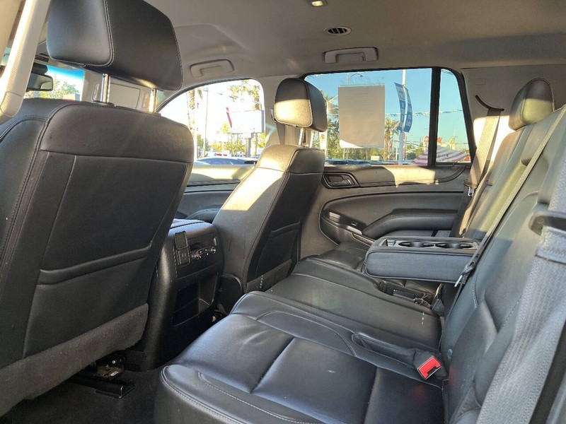 Chevrolet Tahoe Vehicle Full-screen Gallery Image 11