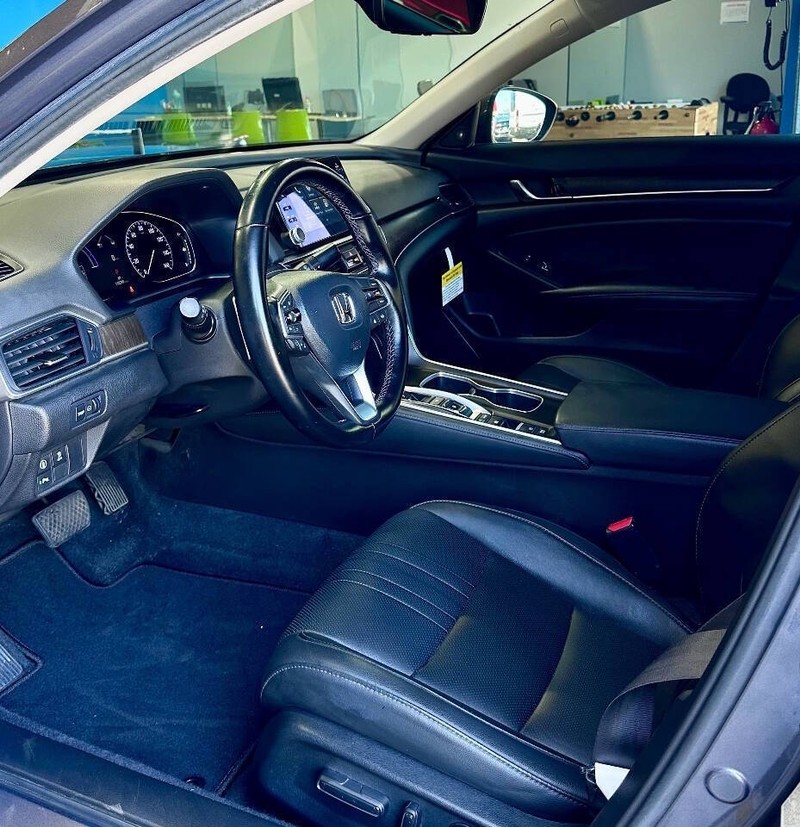 Honda Accord Hybrid Vehicle Full-screen Gallery Image 10