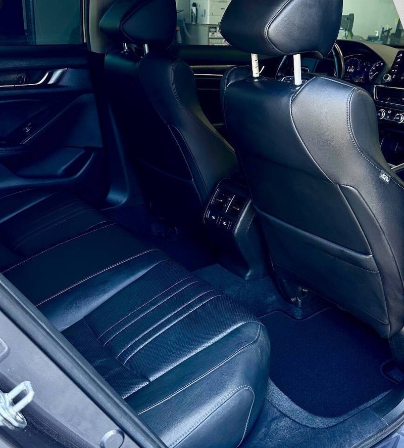 Honda Accord Hybrid Vehicle Full-screen Gallery Image 13