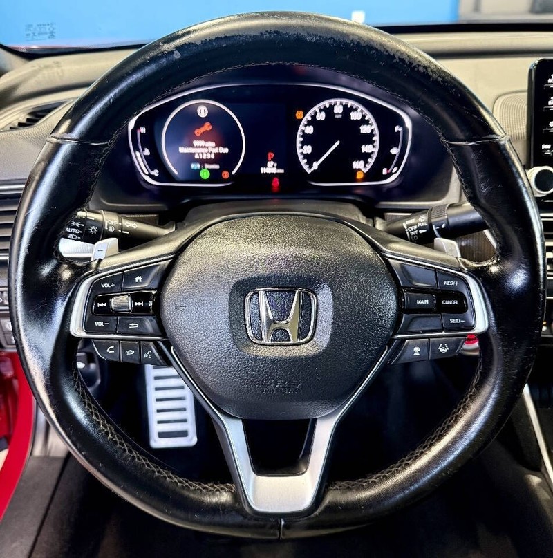 Honda Accord Sedan Vehicle Full-screen Gallery Image 09